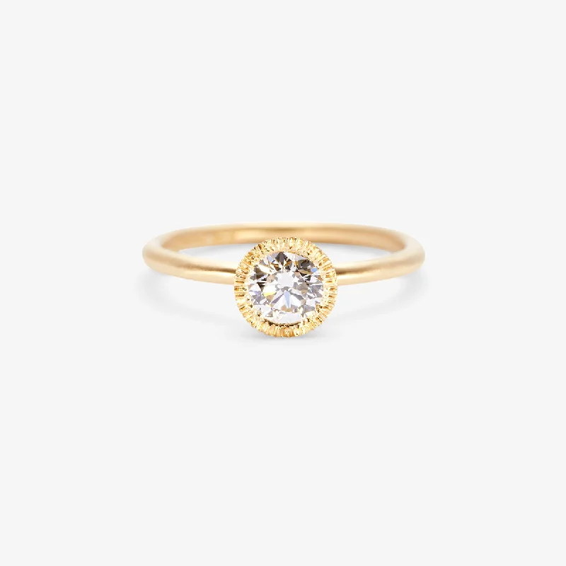 Grab Your Dream Jewelry At The Lowest Prices R11306W | 5mm White Diamond Round Brilliant Solitaire Ring