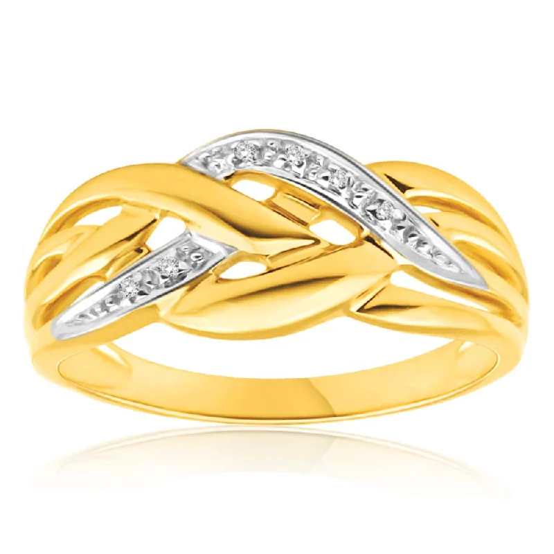 The Perfect Jewelry Piece At The Perfect Discount 9ct Yellow Gold Diamond Ring  Set with 5 Brilliant Diamonds
