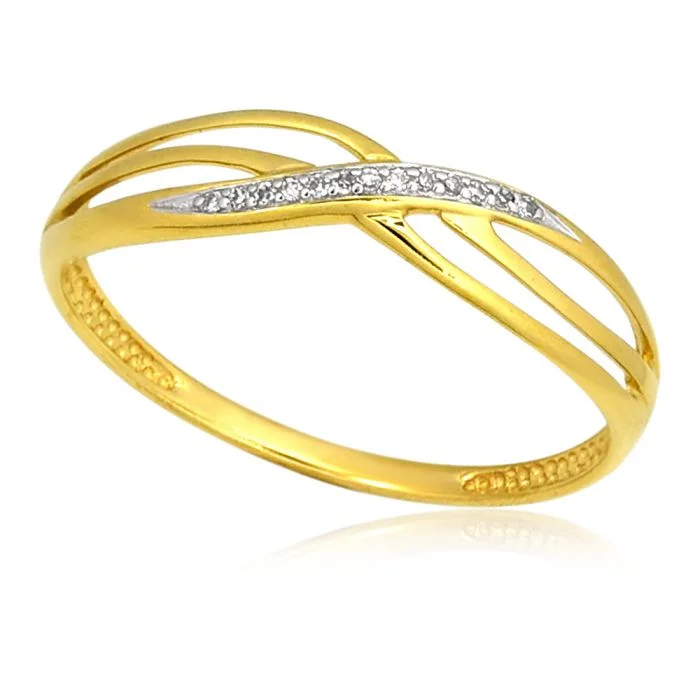 The Perfect Jewelry Piece At The Perfect Price 9ct Yellow Gold Diamond Ring with 13 Brilliant Diamonds
