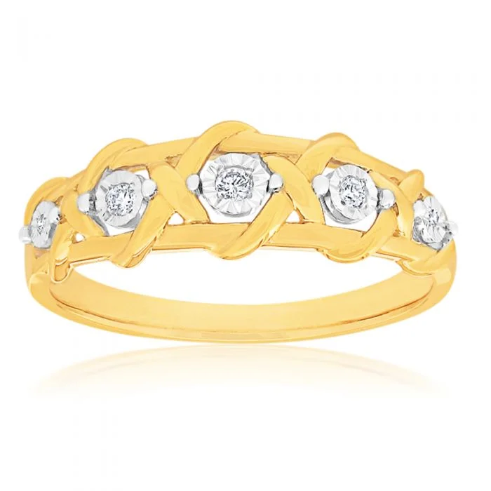Bestselling Jewelry At Special Promotional Rates 9ct Yellow Gold Diamond Ring with 5 Brilliant Cut Diamonds Bestselling Jewelry At Special Promotional Rates 9ct Yellow Gold Diamond Ring with 5 Brilliant Cut Diamonds