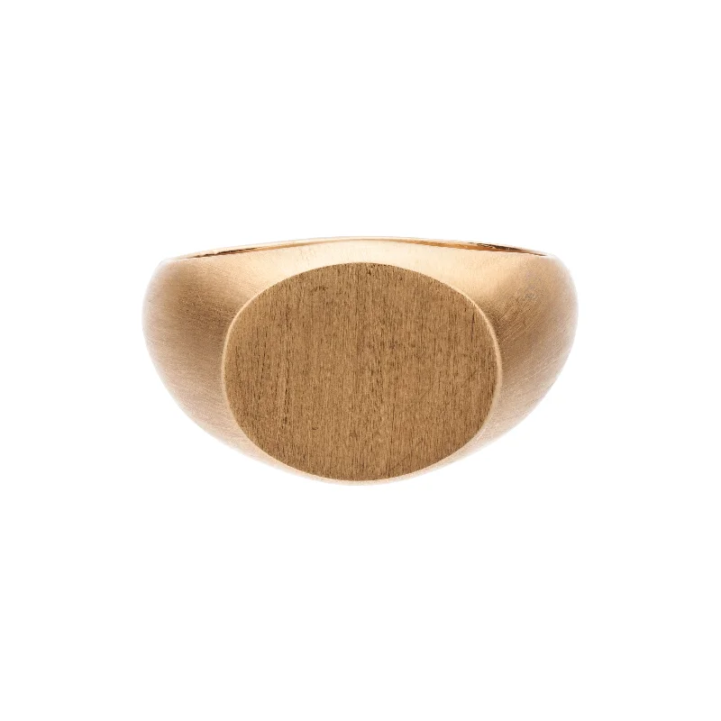 Chic And Stylish Jewelry At Exclusive Prices Métier Modern 14k Brushed Gold Oval Signet Ring