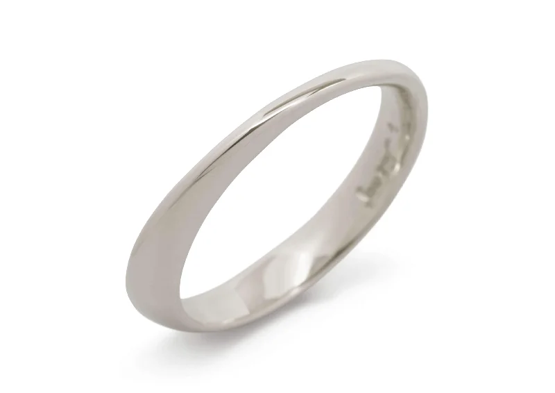 Special Jewelry Deals – Upgrade Your Collection Möbius Twist Ring, White Gold & Platinum