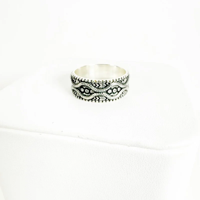 Handmade Pearl Jewelry For Timeless Elegance Mystic Waters Eternity Band