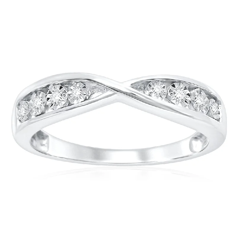 Grab Your Favorite Jewelry At The Lowest Prices Silver Cluster Dress Ring with 8 Brilliant Diamonds