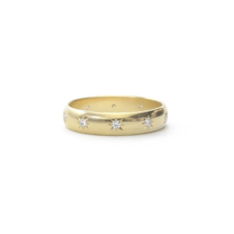 Versatile Layering Jewelry For Effortless Chic Tura Sugden 18k Yellow Gold 4mm Cloak Band with Diamonds