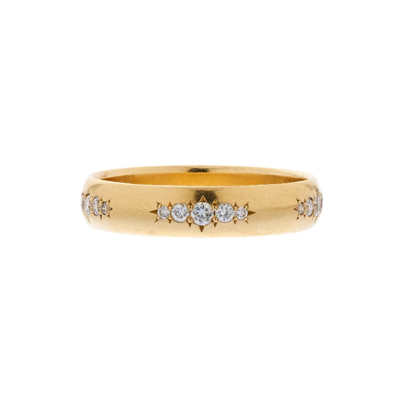 Don't Miss Out On Jaw-Dropping Jewelry Discounts Tura Sugden 18k Yellow Gold Five Diamond Cluster Cloak Band Ring - 4mm