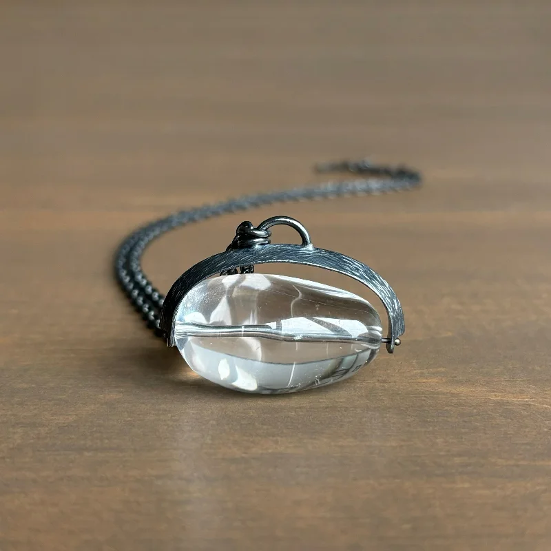 Big Quartz Spinner Necklace