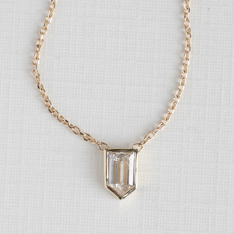 Elegant Jewelry At Unbeatable Offers – Shop Before It's Gone One of a Kind Geometric White Diamond Necklace | 10K Yellow Gold