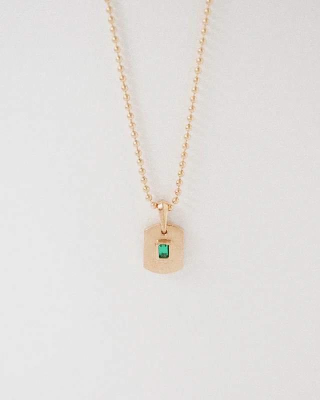 Huge Savings On Timeless Jewelry Collections PICNIC NECKLACE | EMERALD
