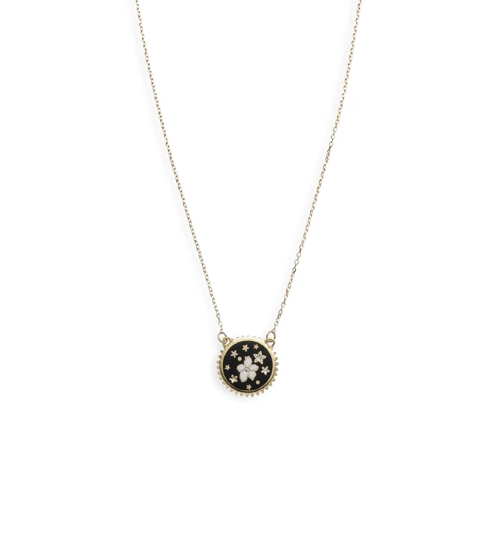 Trendy Minimalist Jewelry For Everyday Wear Resilience : Petite Champleve Enamel Stationary Necklace