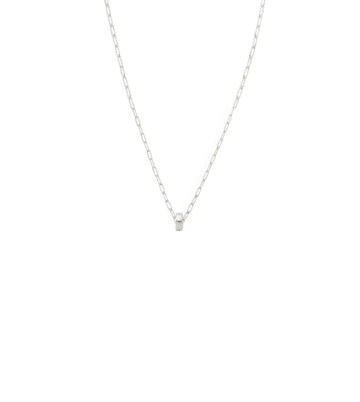 Shop Modern Jewelry Collections With Exclusive Discounts Wholeness : Heart Beat Super Fine Clip Chain Necklace White Gold