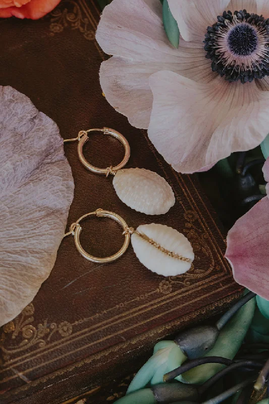 Fashion-Forward Geometric Jewelry For Contemporary Style Clasp Hoop Earrings - Granulated Cowrie Shell Fashion-Forward Geometric Jewelry For Contemporary Style Clasp Hoop Earrings - Granulated Cowrie Shell