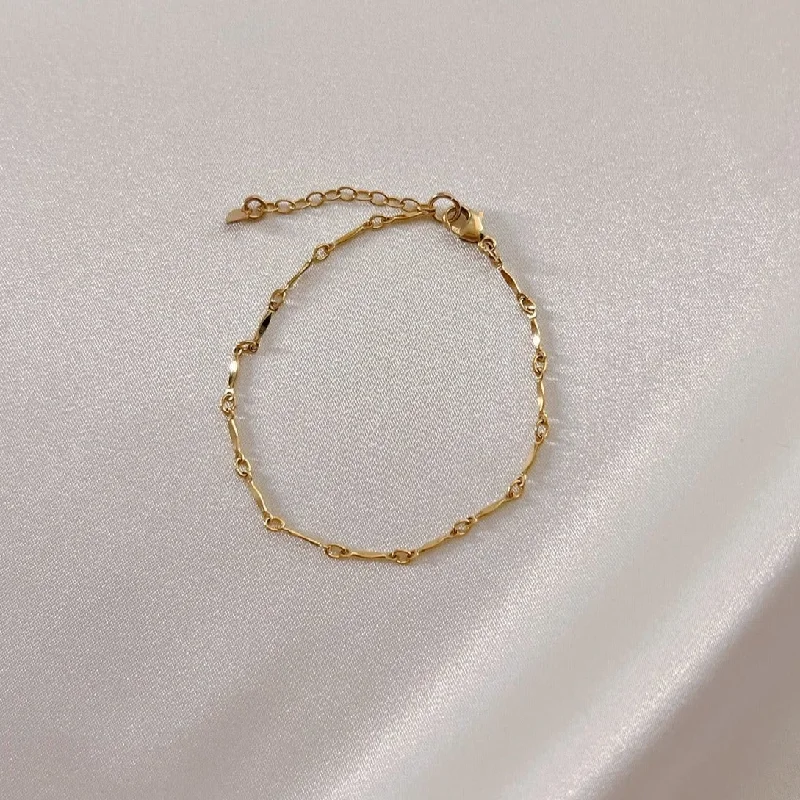 Dainty Floral Jewelry For Feminine Elegance Barred Bracelet