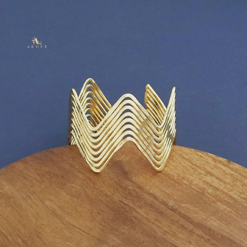 Your Dream Jewelry At Dream Prices Hazel Golden Zig Zag Bangle