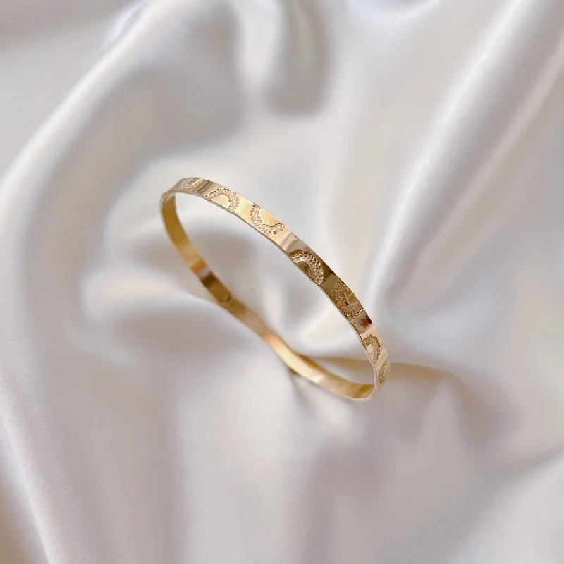 Affordable Glamour – Premium Jewelry For Less Puakenikeni Lei Stamped Bangle