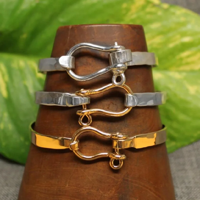 Get The Jewelry You Love At A Price You Love Sailor's Shackle 5mm Latching Bracelet Get The Jewelry You Love At A Price You Love Sailor's Shackle 5mm Latching Bracelet