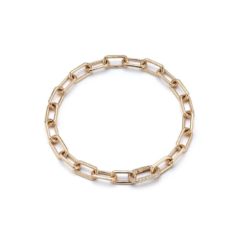 Breathtaking Jewelry At Limited-Time Savings SAXON 18K GOLD CHAIN LINK BRACELET WITH ELONGATED ALL DIAMOND CLASP Breathtaking Jewelry At Limited-Time Savings SAXON 18K GOLD CHAIN LINK BRACELET WITH ELONGATED ALL DIAMOND CLASP