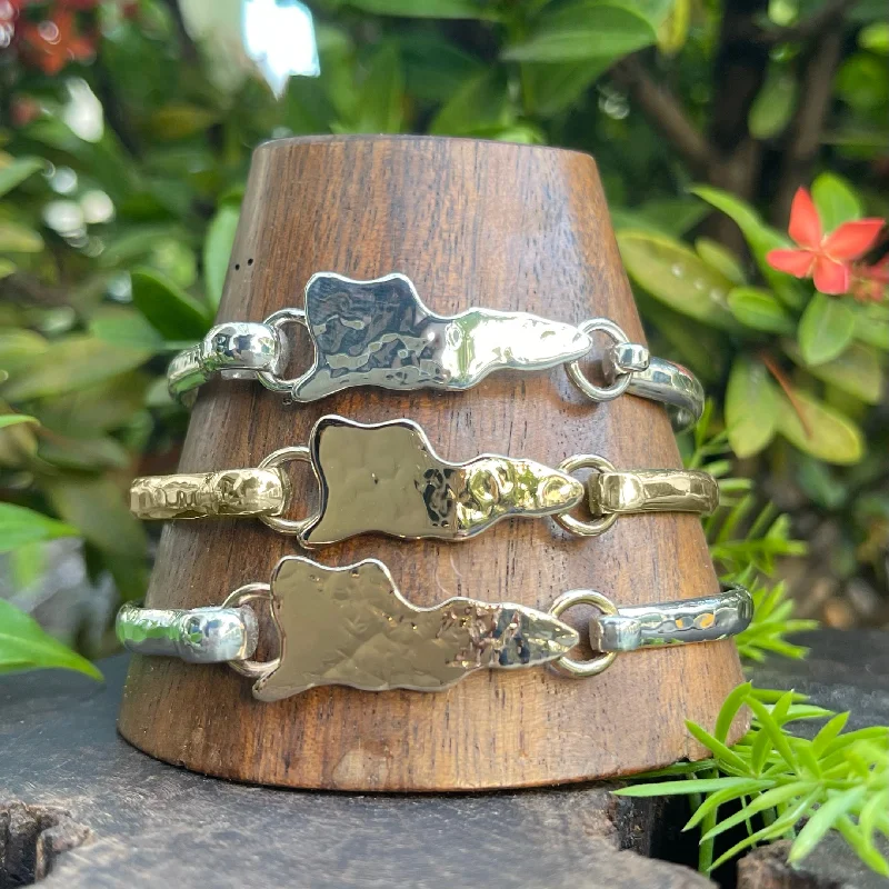 Chic, Trendy, And Affordable Jewelry Sale St. Croix 5mm Latching Bracelet