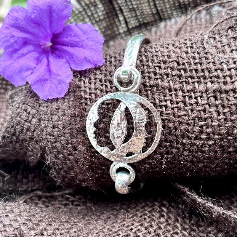 Gorgeous Jewelry, Limited-Time Savings Women's Coalition 5mm Latch Bracelet