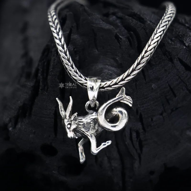 Jewelry Clearance – Final Chance To Save Big 925 pure silver Silver Zodiac Horoscope Capricorn Sign symbol pendant, wheat chain necklace locket best gifting delicate jewelry nsp735