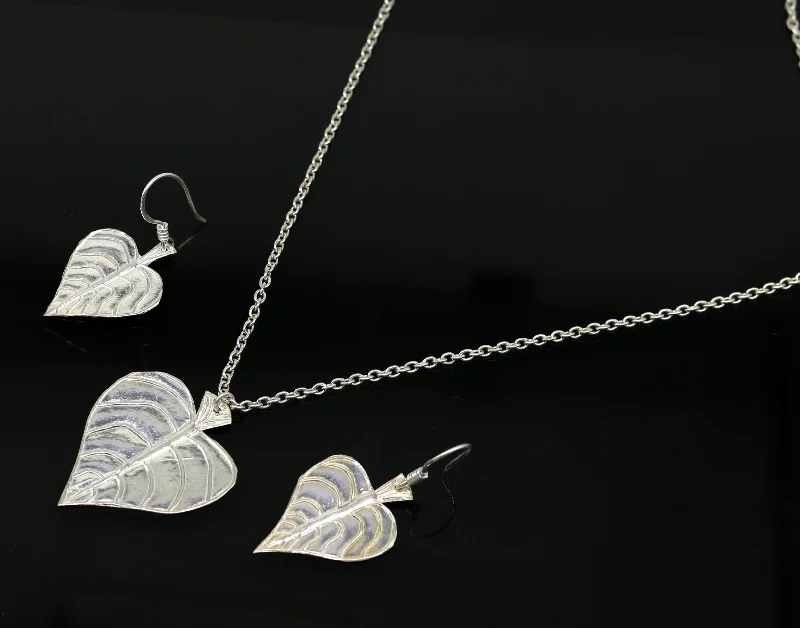 Last Chance To Shop High-End Jewelry At Markdown Prices 925 sterling silver heart shape peepal tree leaves pendant necklace and hoops earring customized brides jewelry, belly dance jewelry nec69