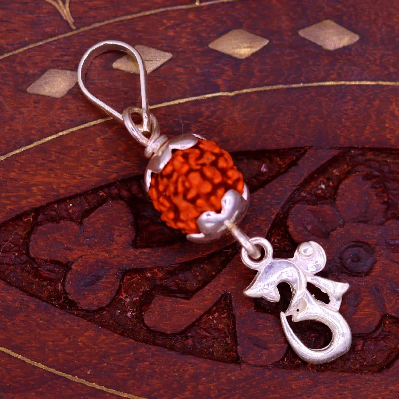 Huge Savings On Timeless Jewelry Collections Sterling silver handmade fabulous Aum pendant with natural rudraksha excellent stylish modern unisex pendant necklace jewelry nsp278