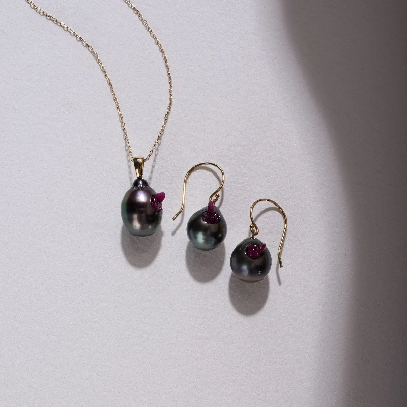 Gorgeous Jewelry, Limited-Time Savings Point Collection Tahitian Drop Pearl Dangle Earrings and Pendant Set with Ruby